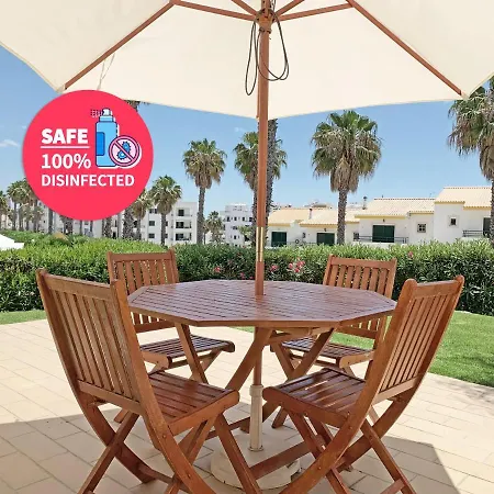 Sunny Terrace - Private Condo, Pool, Garden, Grill & Free Parking *