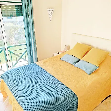 Sunny Terrace - Private Condo, Pool, Garden, Grill & Free Parking Holiday home