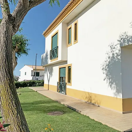 Sunny Terrace - Private Condo, Pool, Garden, Grill & Free Parking * Albufeira