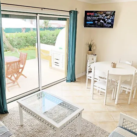 Prázdninový dům Sunny Terrace - Private Condo, Pool, Garden, Grill & Free Parking Albufeira